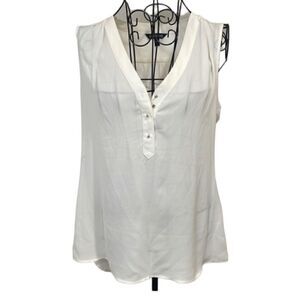 Express sleeveless white v neck blouse | size M